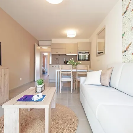 Select'so - Le Bella Vista - Piscine Sur Le Toit Et Vue Panoramique - Prestations De Qualite & Services Hoteliers -bv01b *